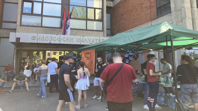 Studenti i dalje ispred Filozofskog